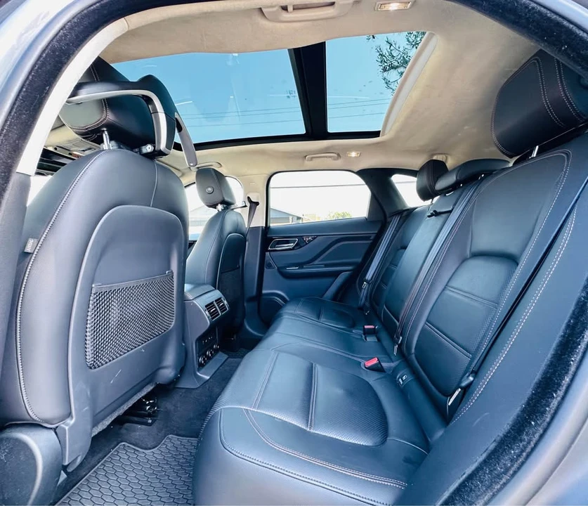 2019 Jaguar F-Pace - Image 17 of 19