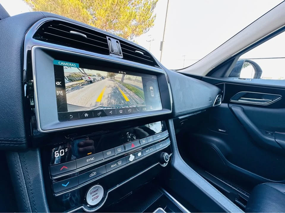 2019 Jaguar F-Pace - Image 10 of 19