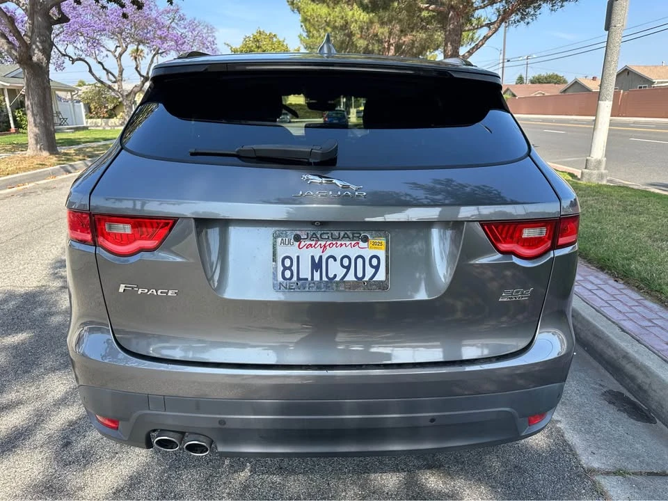 2019 Jaguar F-Pace - Image 5 of 19