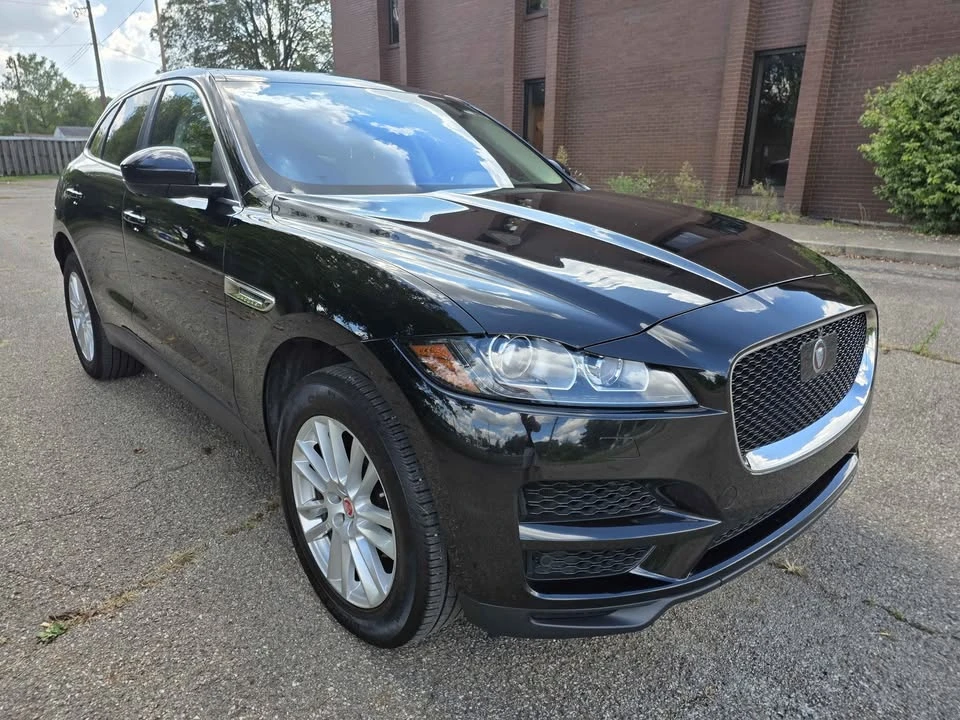 2019 Jaguar F-Pace - Image 7 of 18