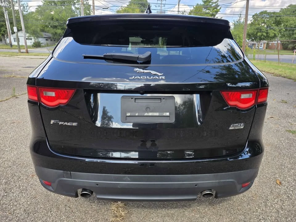 2019 Jaguar F-Pace - Image 4 of 18
