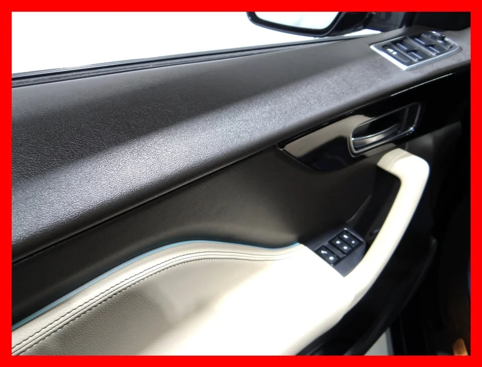 2019 Jaguar F-Pace - Image 14 of 20