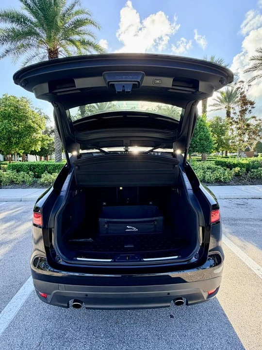 2019 Jaguar F-Pace - Image 12 of 12