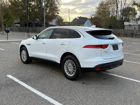 2019 Jaguar F-Pace - Image 15 of 20