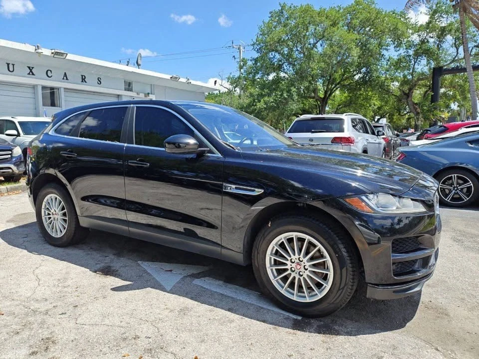 2019 Jaguar F-Pace - Image 9 of 20