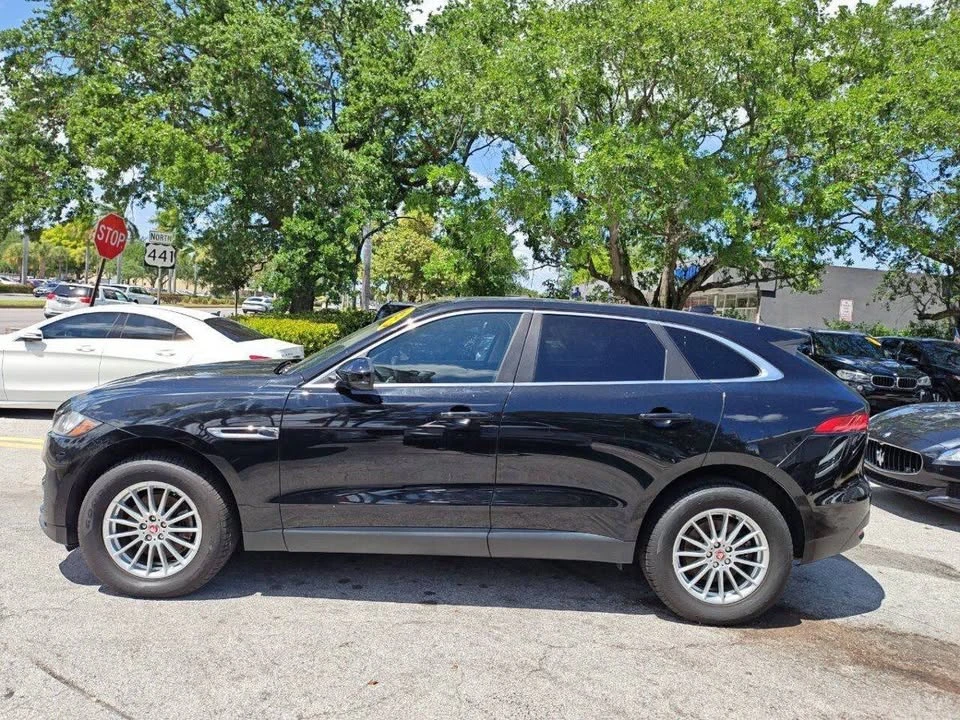 2019 Jaguar F-Pace - Image 2 of 20
