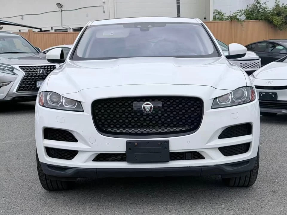 2019 Jaguar F-Pace - Image 2 of 19