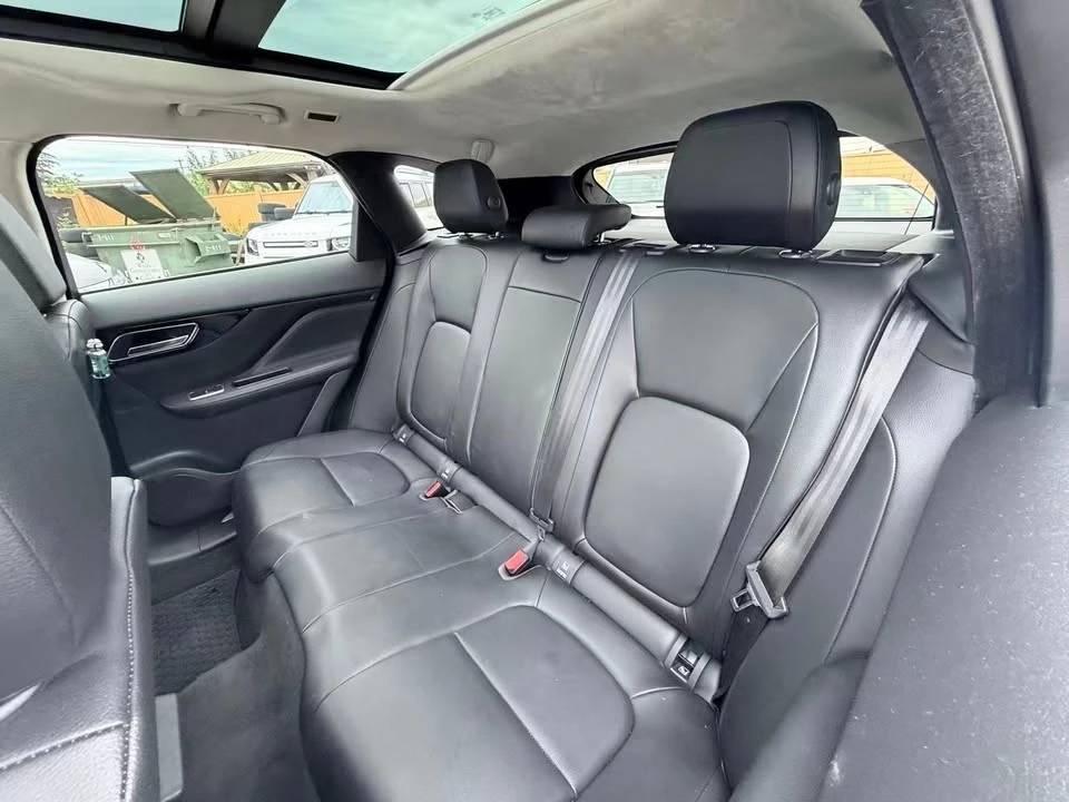2019 Jaguar F-Pace - Image 18 of 19