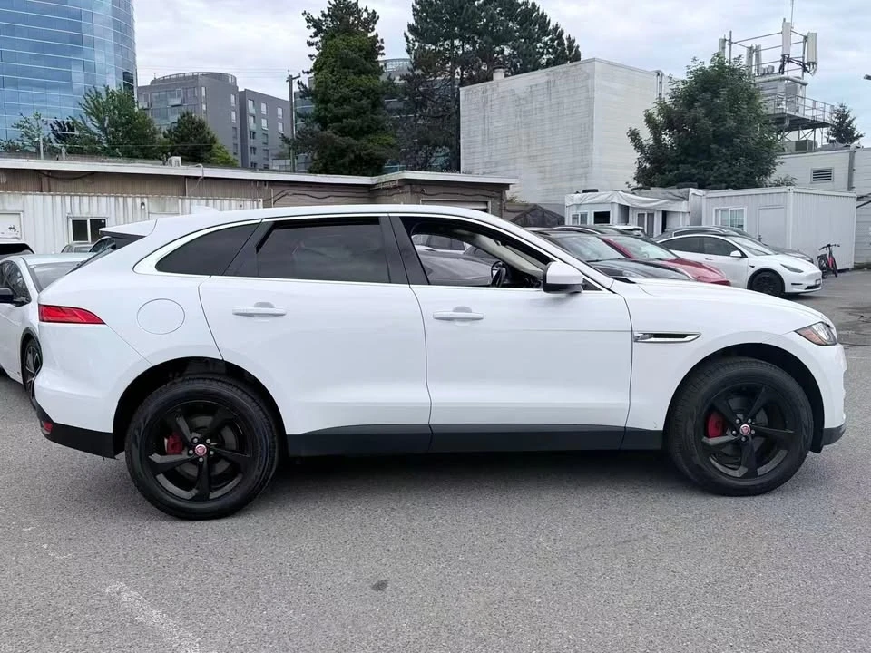 2019 Jaguar F-Pace - Image 3 of 19