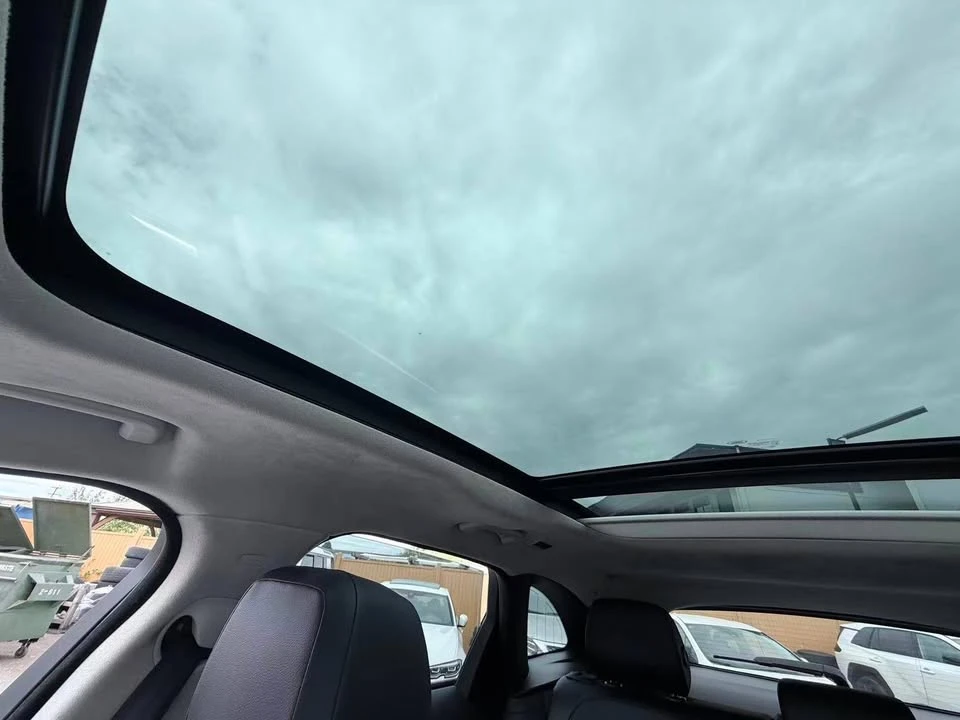 2019 Jaguar F-Pace - Image 14 of 19