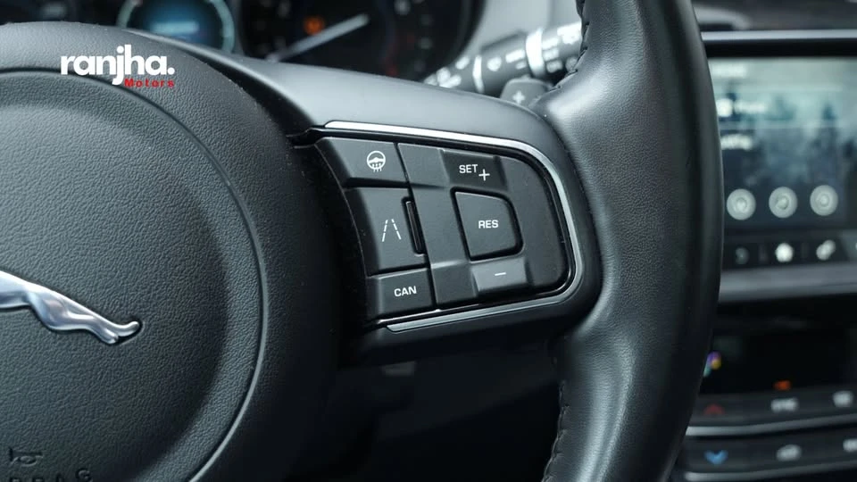 2019 Jaguar F-Pace - Image 9 of 15