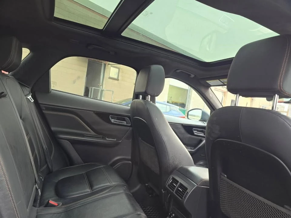 2019 Jaguar F-Pace - Image 13 of 20