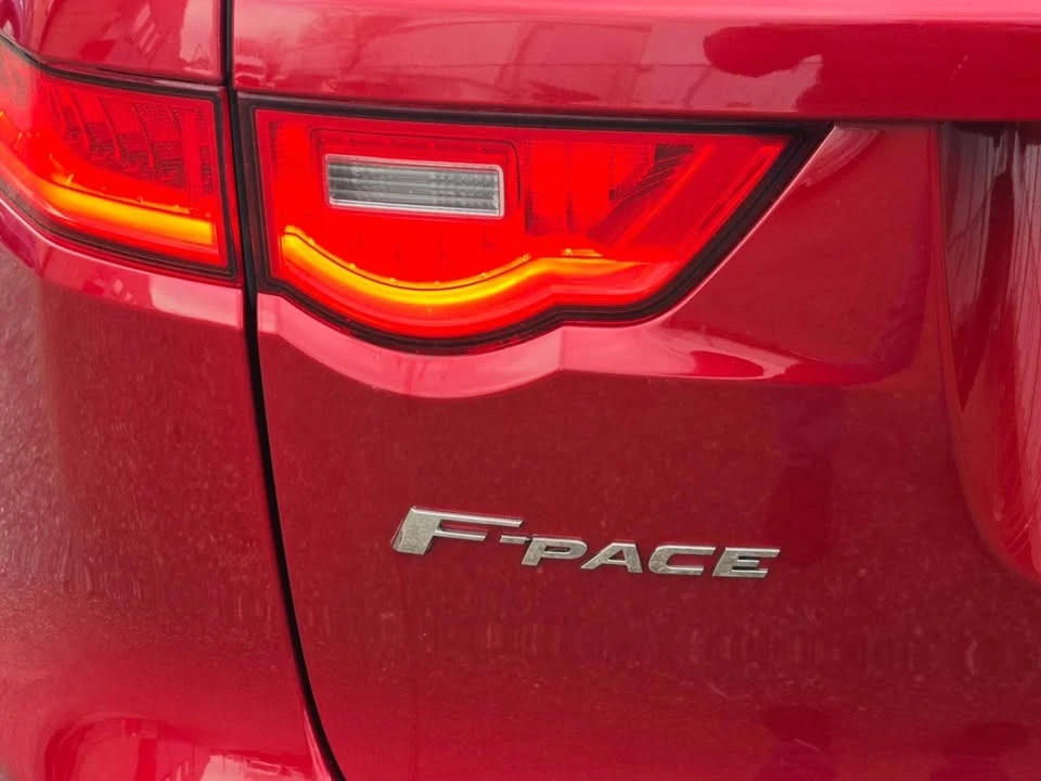 2019 Jaguar F-Pace - Image 8 of 20