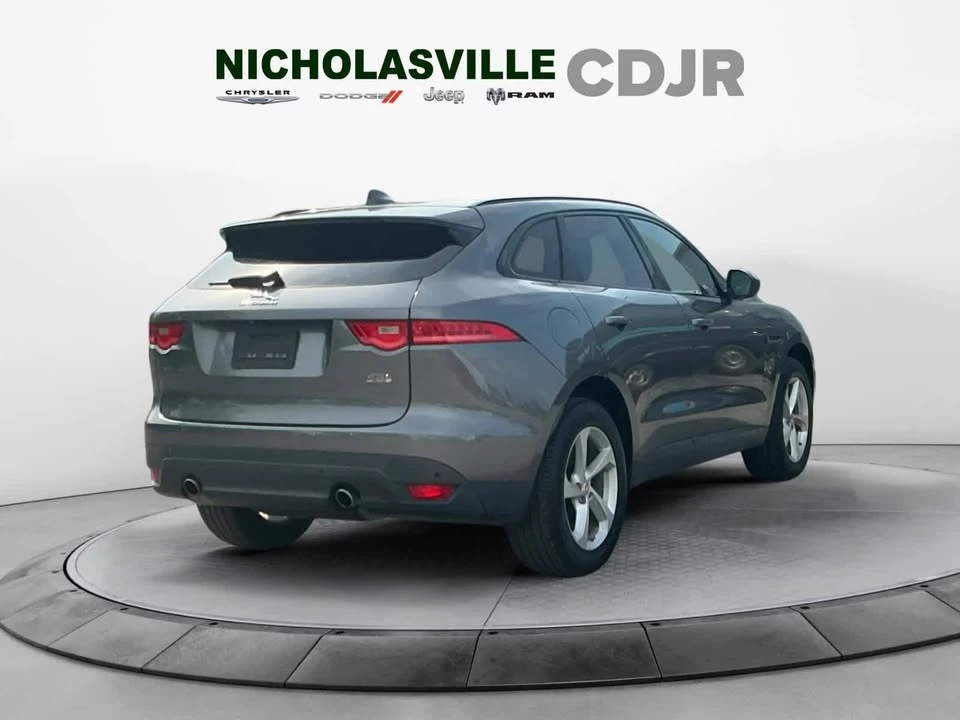 2019 Jaguar F-Pace - Image 5 of 8