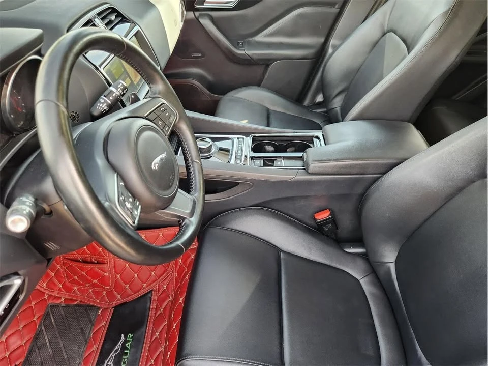 2019 Jaguar F-Pace - Image 13 of 20