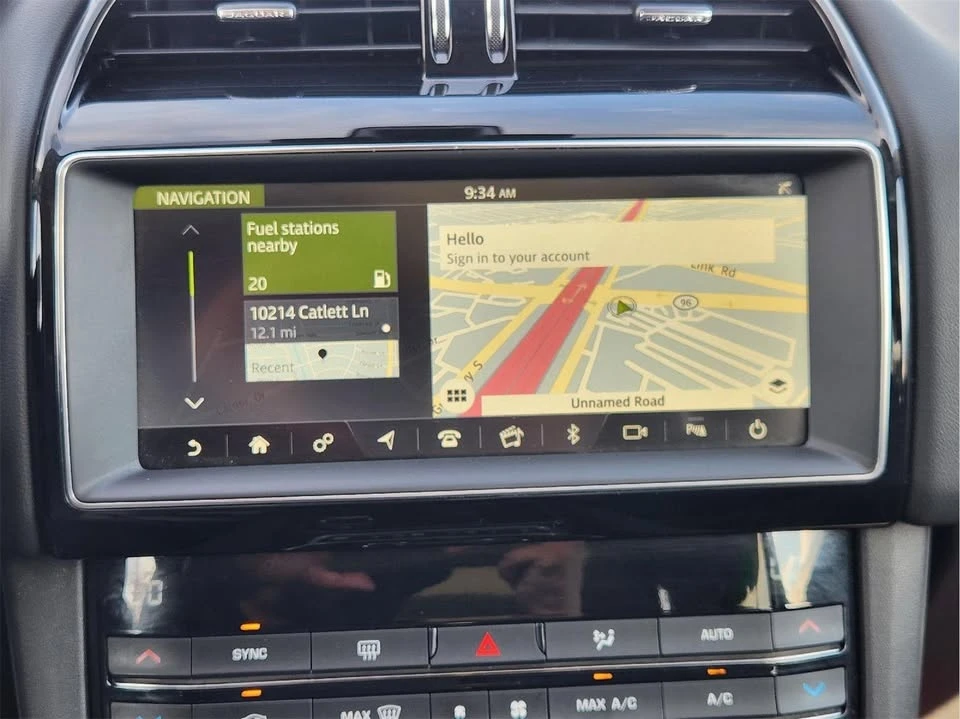 2019 Jaguar F-Pace - Image 16 of 20