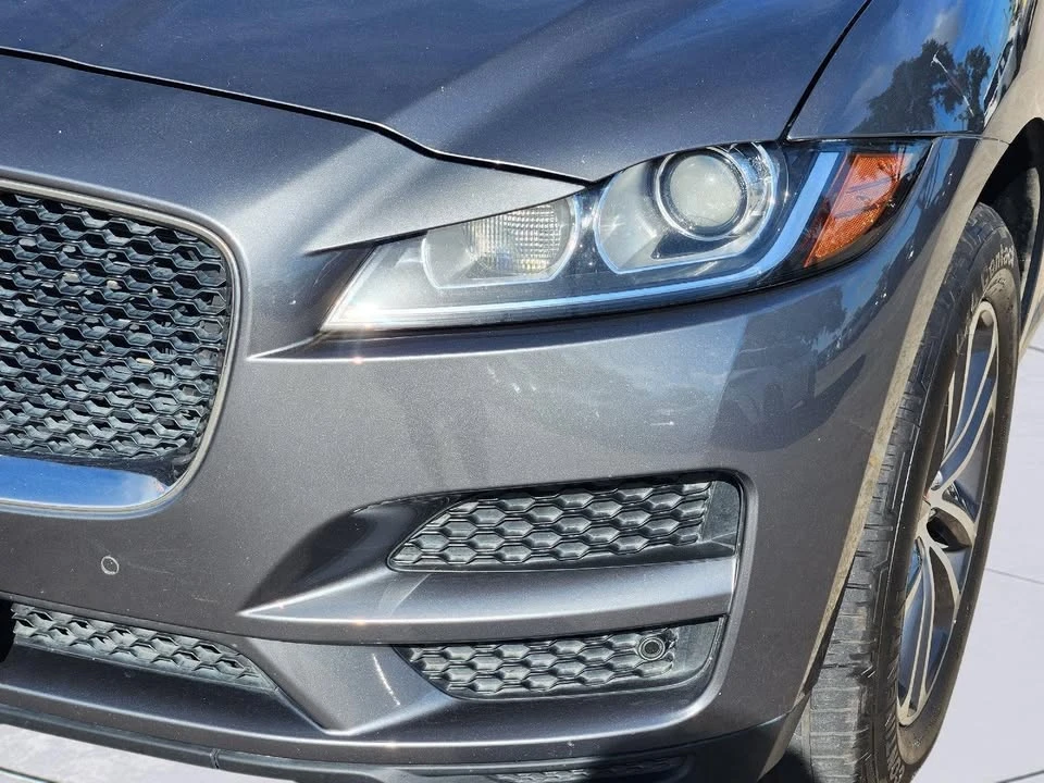 2019 Jaguar F-Pace - Image 9 of 20