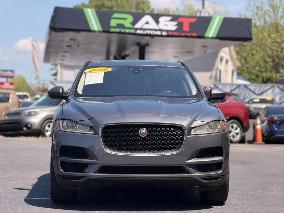 2019 Jaguar F-Pace - Image 2 of 20