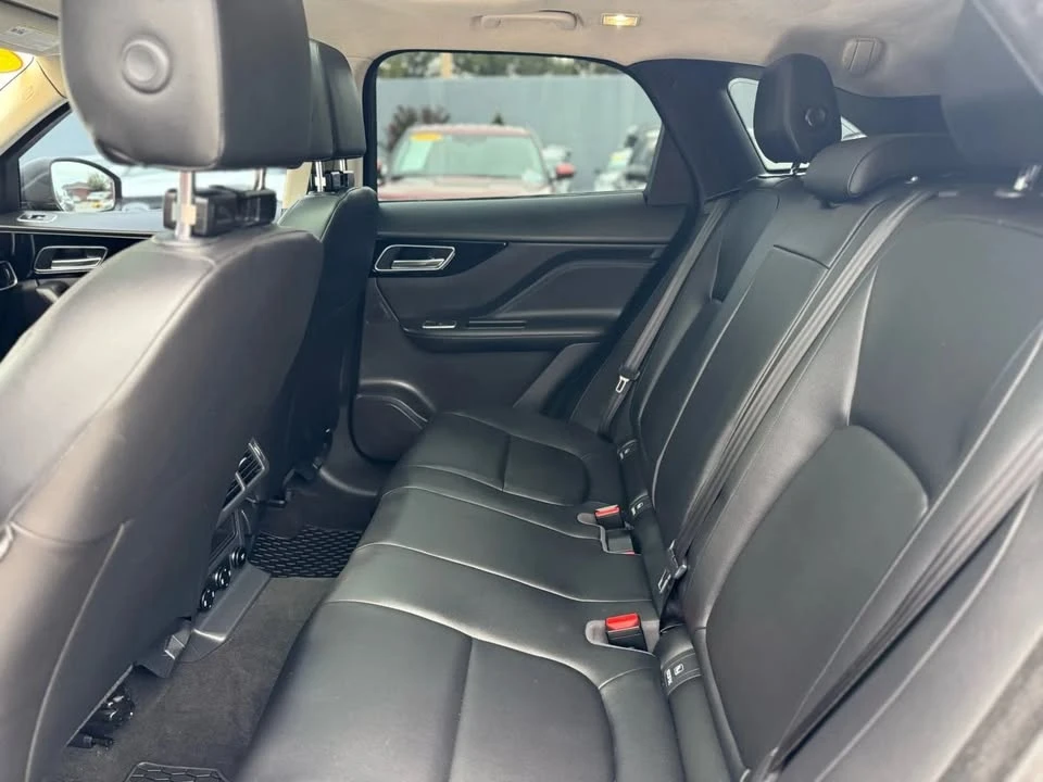2019 Jaguar F-Pace - Image 9 of 20