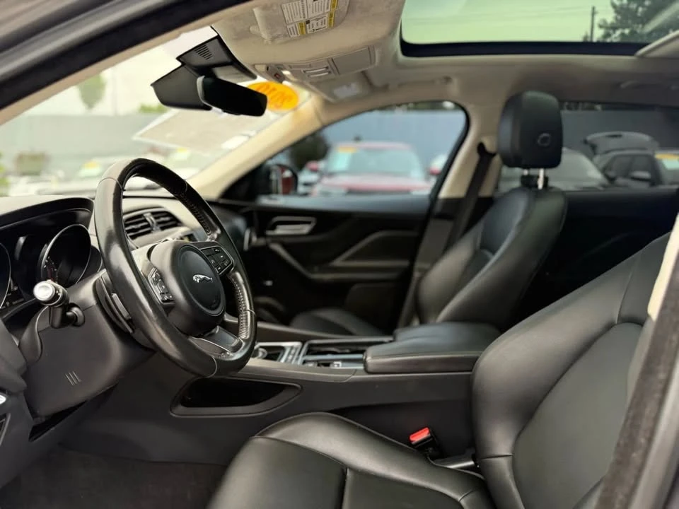 2019 Jaguar F-Pace - Image 13 of 20