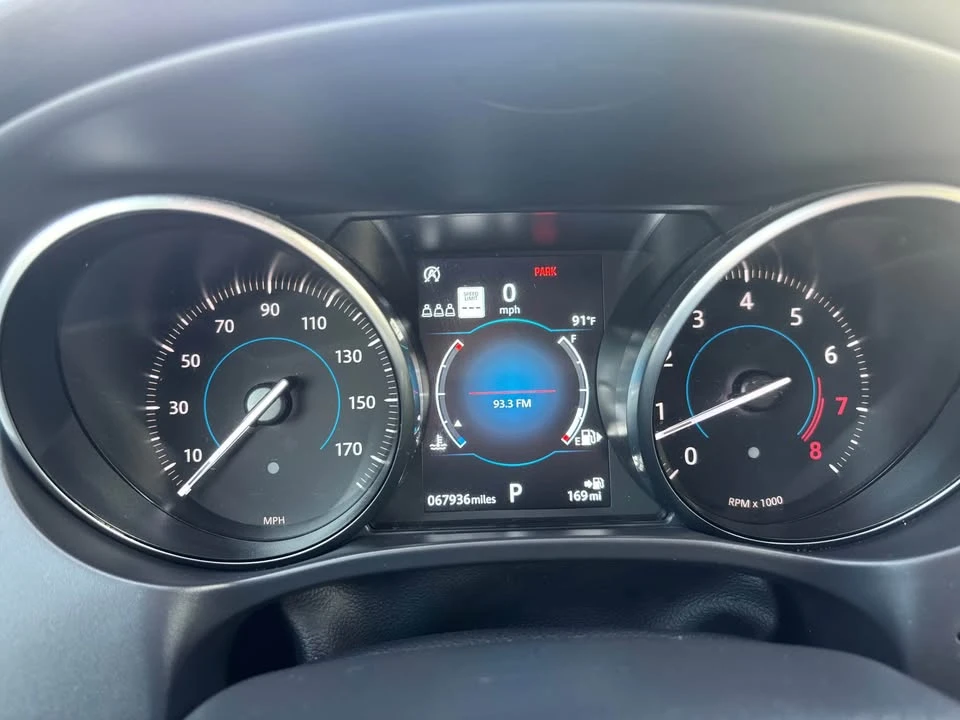 2019 Jaguar F-Pace - Image 4 of 12