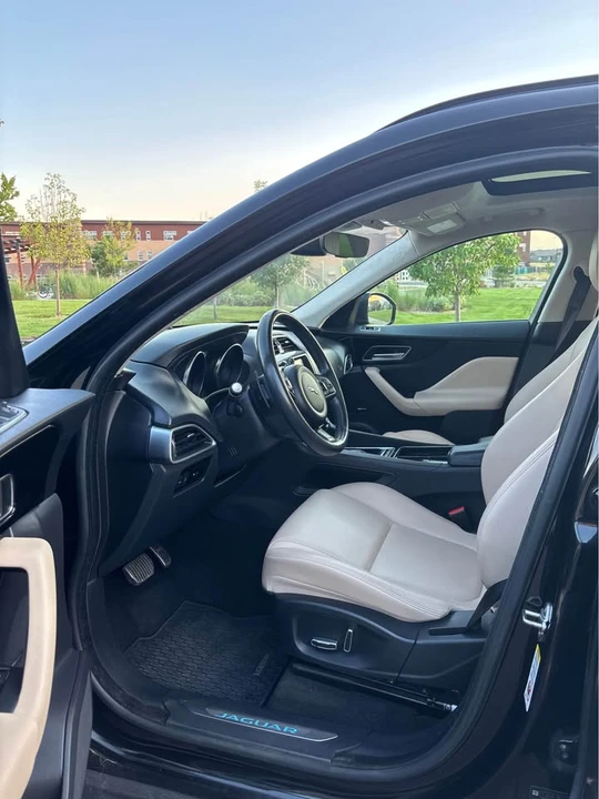 2019 Jaguar F-Pace - Image 8 of 12
