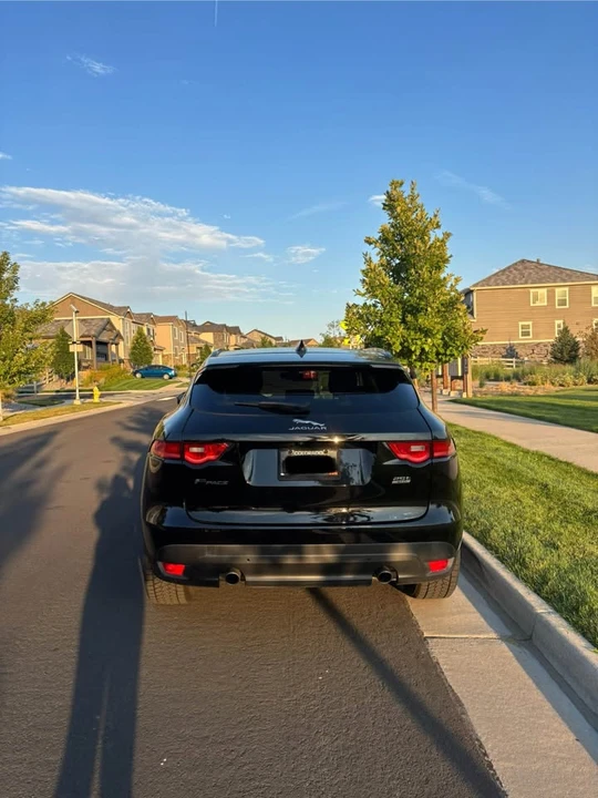 2019 Jaguar F-Pace - Image 3 of 12
