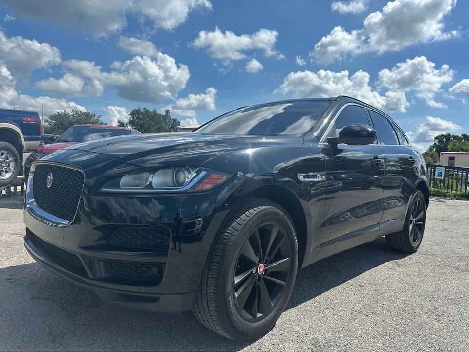 2019 Jaguar F-Pace - Image 2 of 12