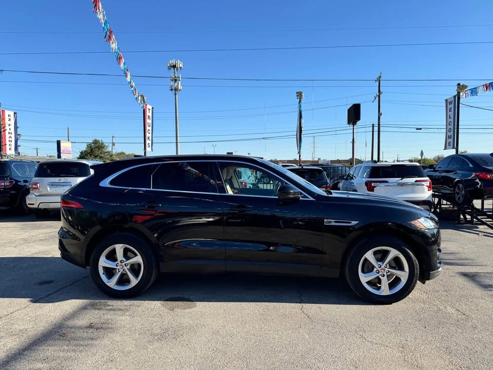 2019 Jaguar F-Pace - Image 5 of 17
