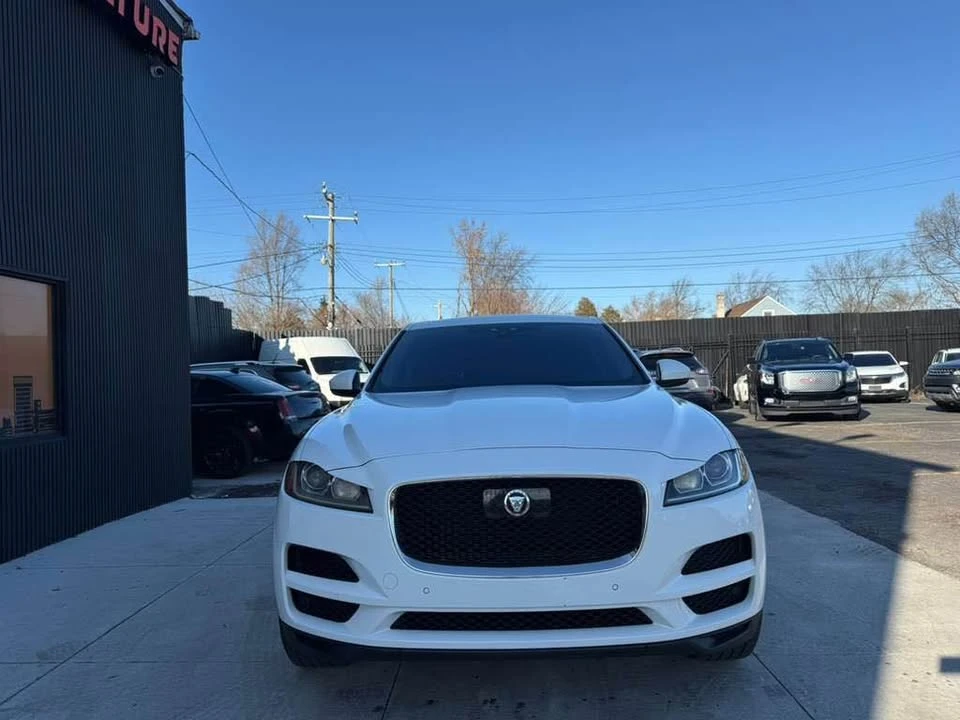 2019 Jaguar F-Pace - Image 2 of 12