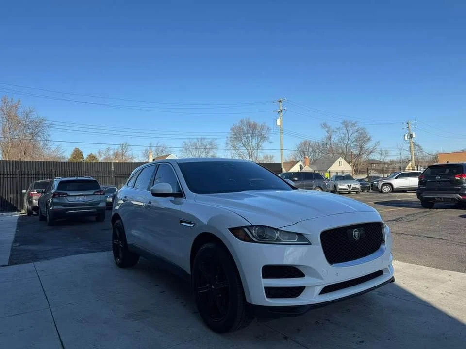 2019 Jaguar F-Pace - Image 3 of 12