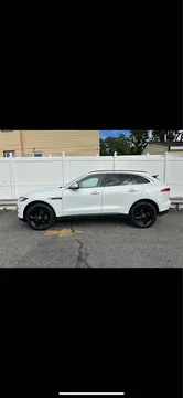 2019 Jaguar F-PACE 25t Premium Sport Utility 4D