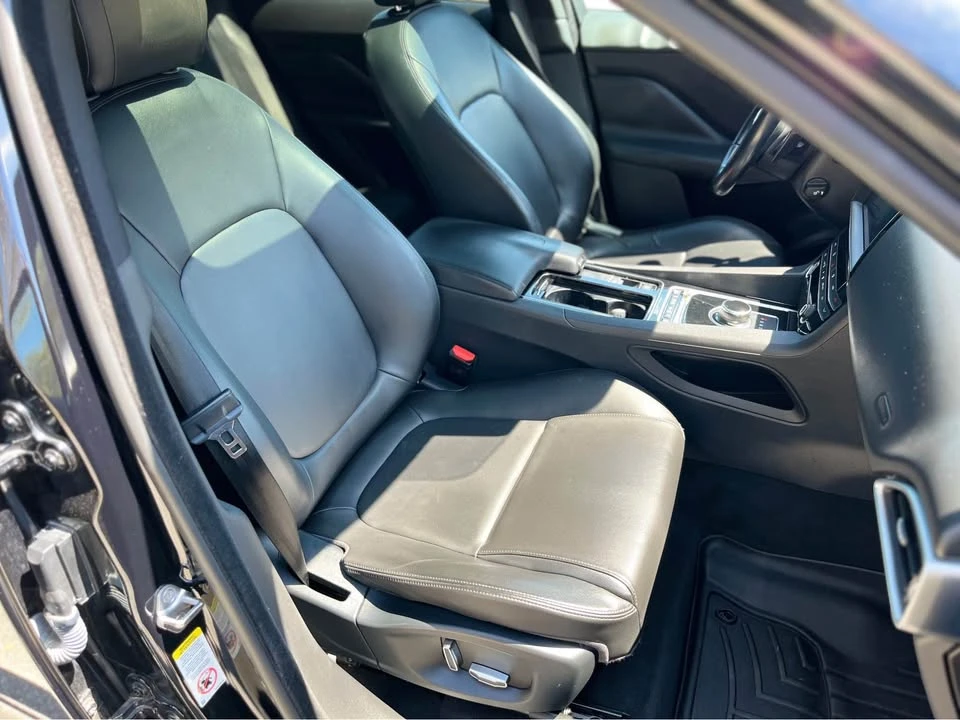 2019 Jaguar F-Pace - Image 18 of 19