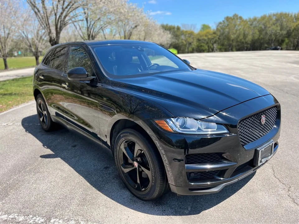 2019 Jaguar F-Pace - Image 8 of 19