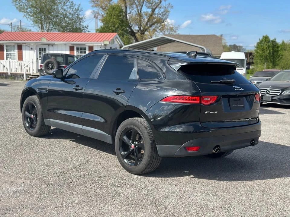 2019 Jaguar F-Pace - Image 5 of 13