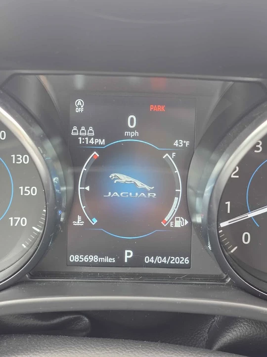 2019 Jaguar F-Pace - Image 17 of 20
