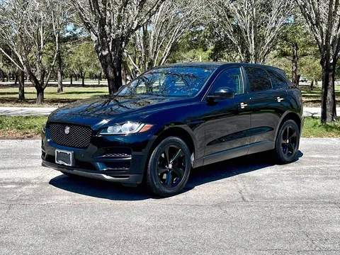 2019 Jaguar F-PACE 25t Premium Sport Utility 4D