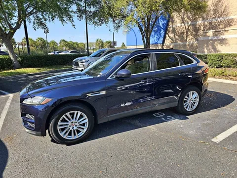 2019 Jaguar F-PACE · 25t Premium Sport Utility 4D