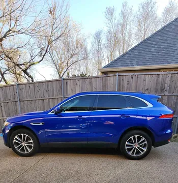 2019 Jaguar F-PACE · 25t Premium Sport Utility 4D