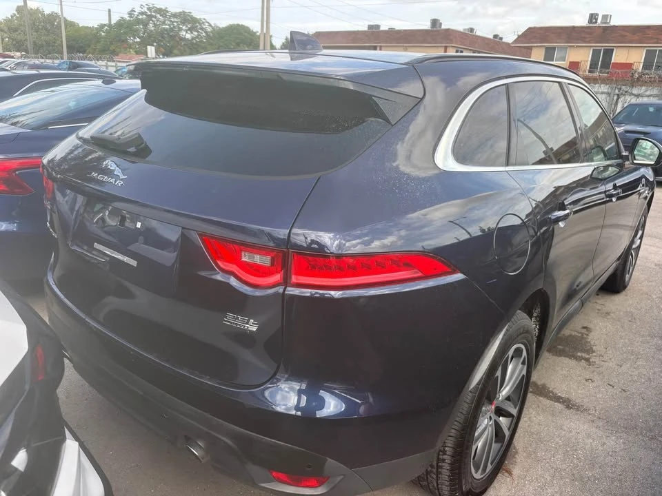 2019 Jaguar F-Pace - Image 3 of 10