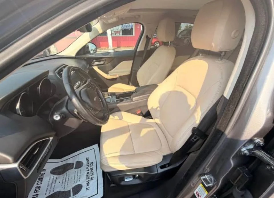 2019 Jaguar F-Pace - Image 5 of 6