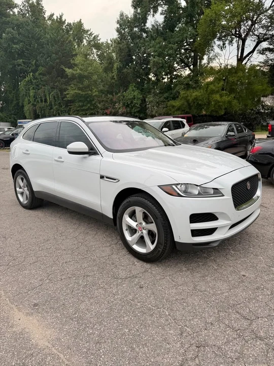 2019 Jaguar F-Pace - Image 5 of 20