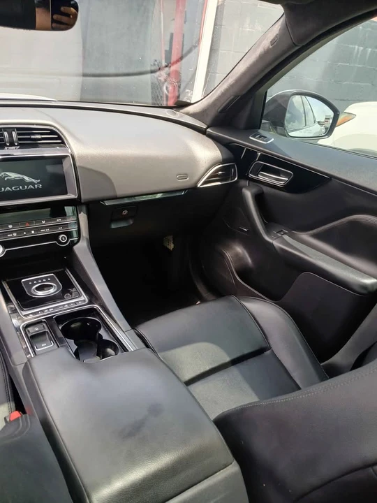 2019 Jaguar F-Pace - Image 11 of 16
