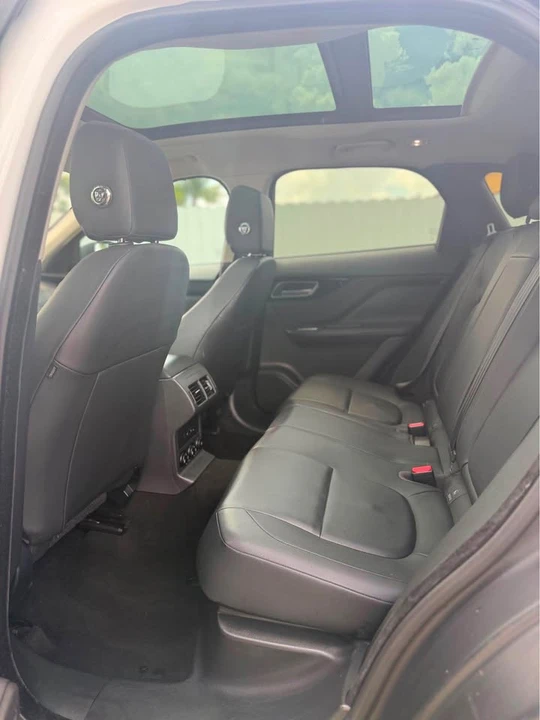 2019 Jaguar F-Pace - Image 15 of 20