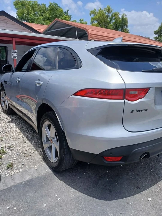 2019 Jaguar F-Pace - Image 3 of 16