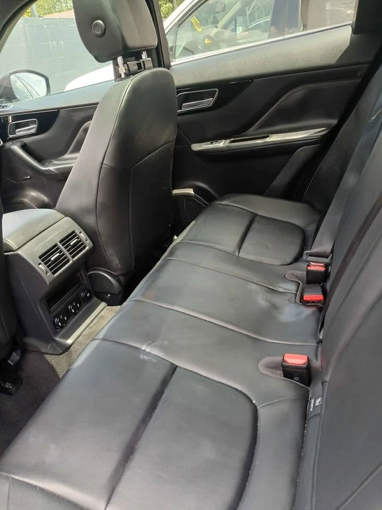 2019 Jaguar F-Pace - Image 9 of 16