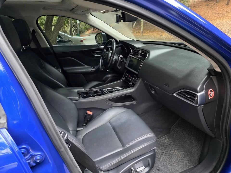 2019 Jaguar F-Pace - Image 6 of 8