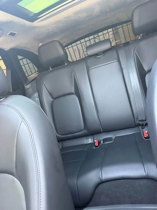 2019 Jaguar F-Pace - Image 6 of 7