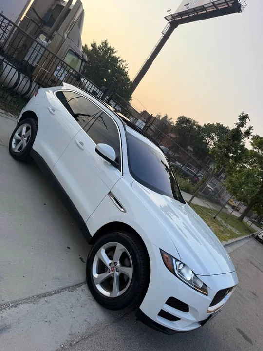 2019 Jaguar F-Pace - Image 3 of 7