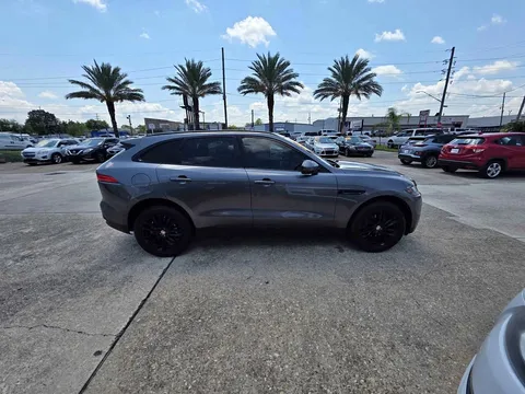 2019 Jaguar F-PACE 25t Premium Sport Utility 4D